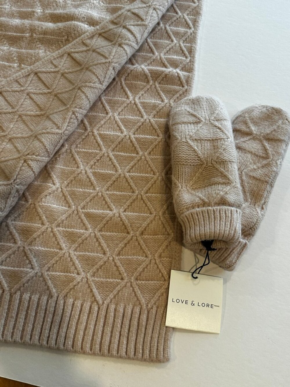 Love & Lore Scarf & Mittens Set Pink NWT